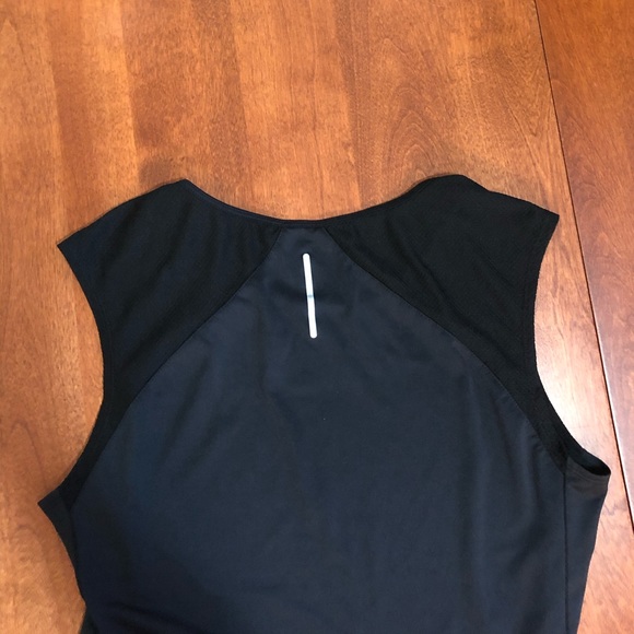 Black Running Tank - Picture 6 of 7